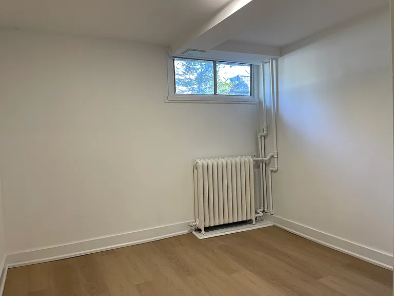 358 Walmer Rd — Photo 15