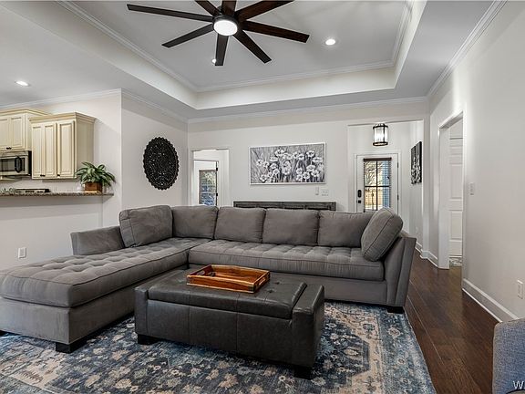 4th image of 4213 Macon Cir