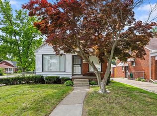 19953 Regent Dr, Detroit, MI 48205