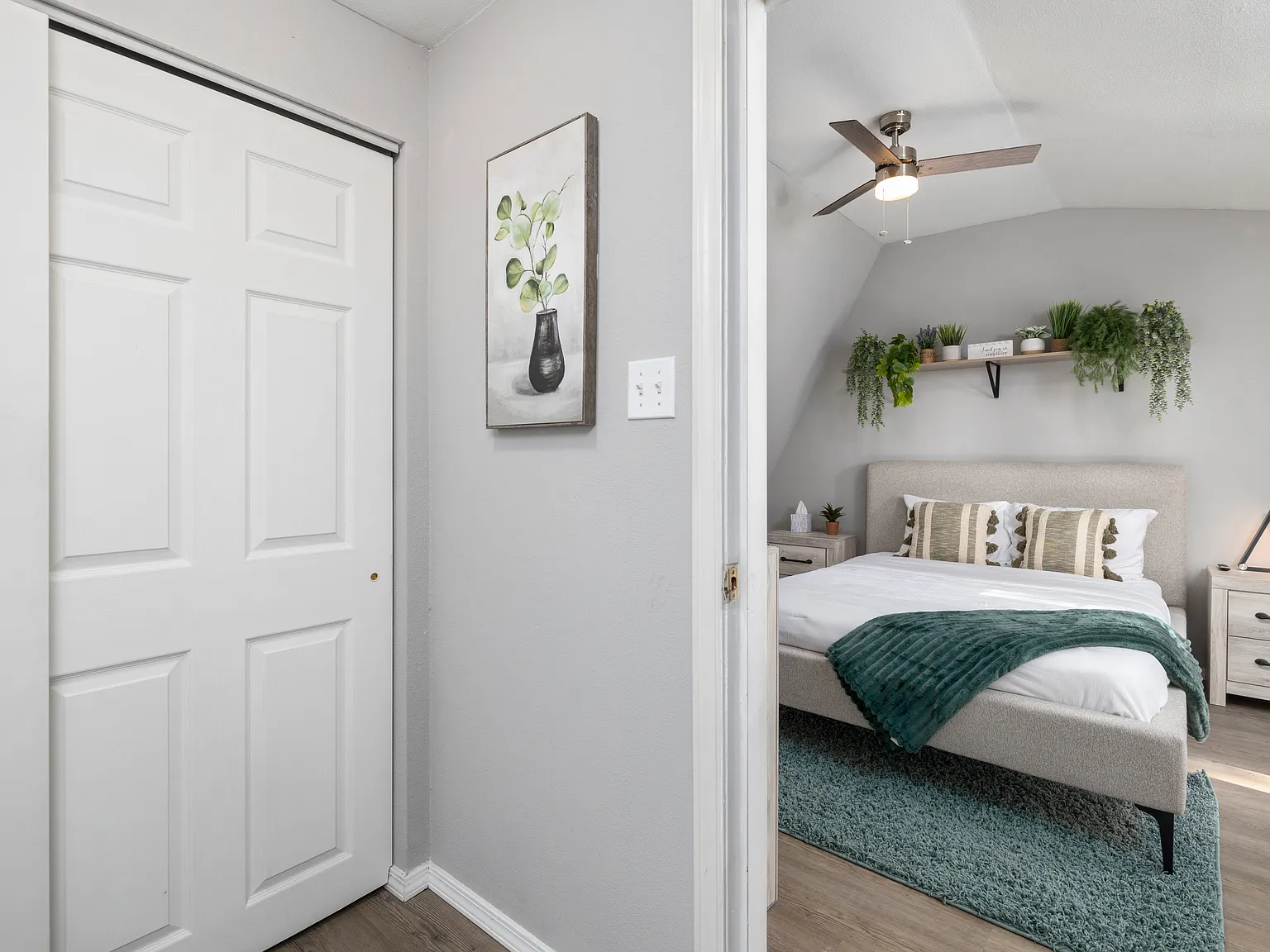 2 bed, 900 sqft, $950 — Photo 1