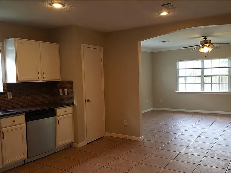 2602 Desert Sage Dr — Photo 5