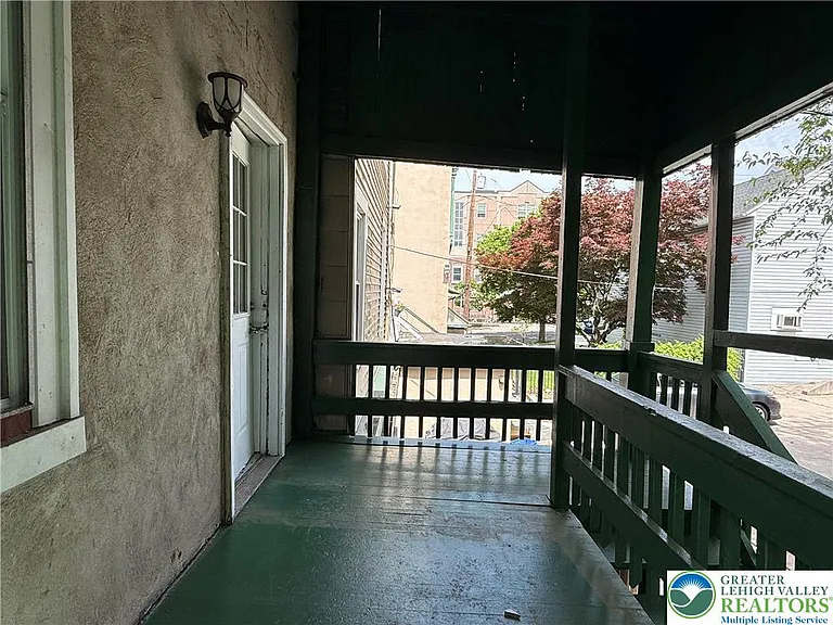 423 Front St #2 — Photo 24