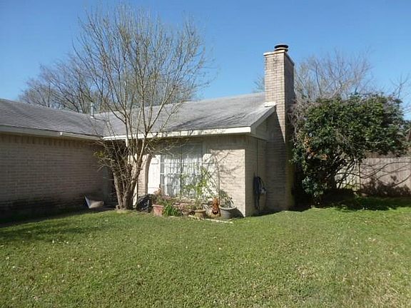 3rd image of 18538 Bridoon Dr