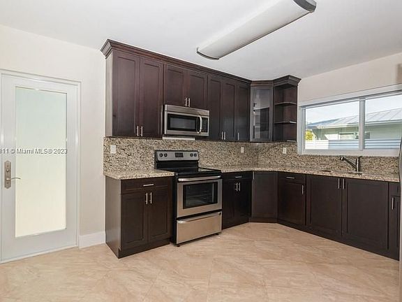2nd image of 9150 SW 95th Ave #9150