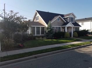 121 Cleveland Ave #A, Long Beach, NY 11561