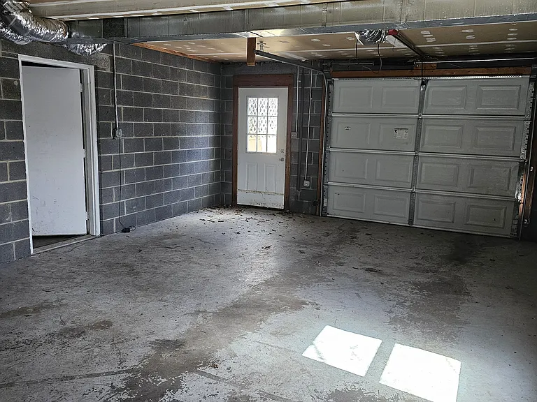 117 Alexander Dr — Photo 3