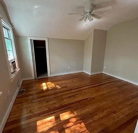4th image of 431 S M St #5