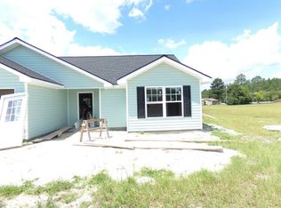 5709 Meadow Wood Dr, Blackshear, GA 31516