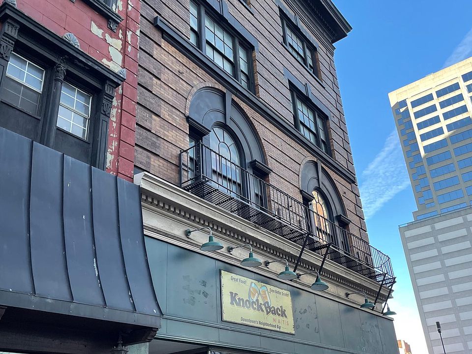 1st image of 10 W 7th St #3