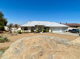 22642 Roundup Way, Apple Valley, CA 92308