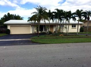 1040 NW 70th Way, Plantation, FL 33313