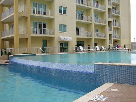 5th image of 340 Padre Blvd