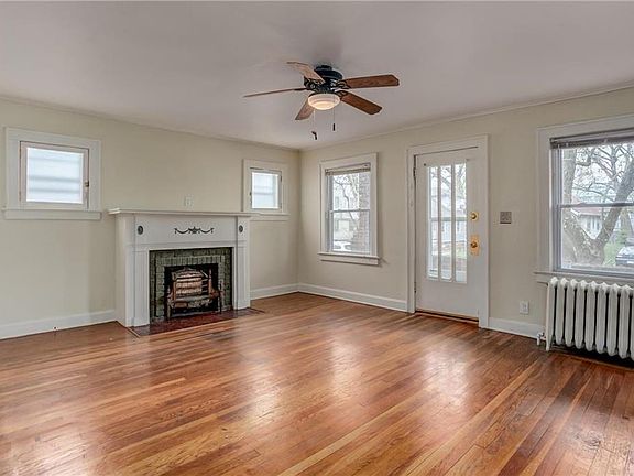 5th image of 4005-7 Bell St