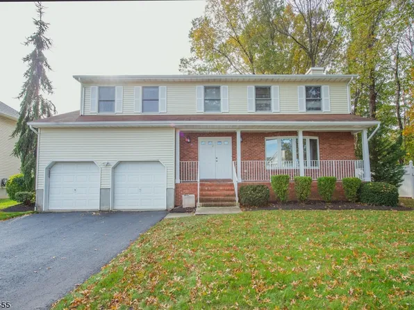 21 Cmdr Patrick J Dunn Ct, Fords, NJ 08863