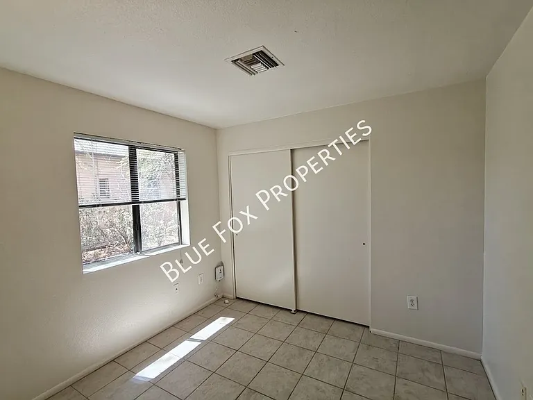 3318 E Bellevue St #B — Photo 22