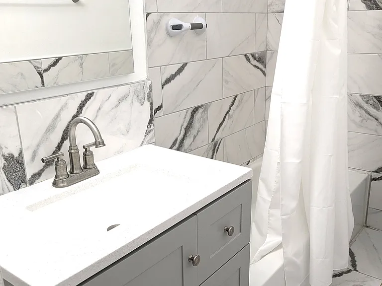 2035 W Granville Ave #511 — Photo 7
