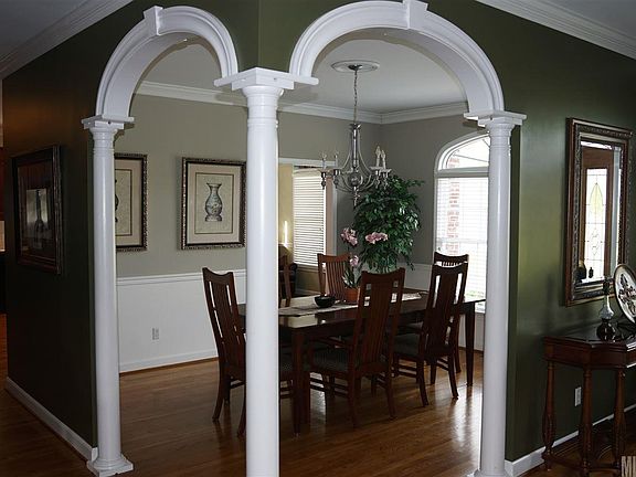 5th image of 1161 Daisy Ln