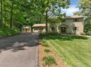 9 High Trails Dr, Eureka, MO 63025