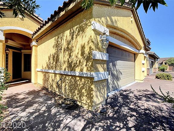 5th image of 638 Ember Rock Ave