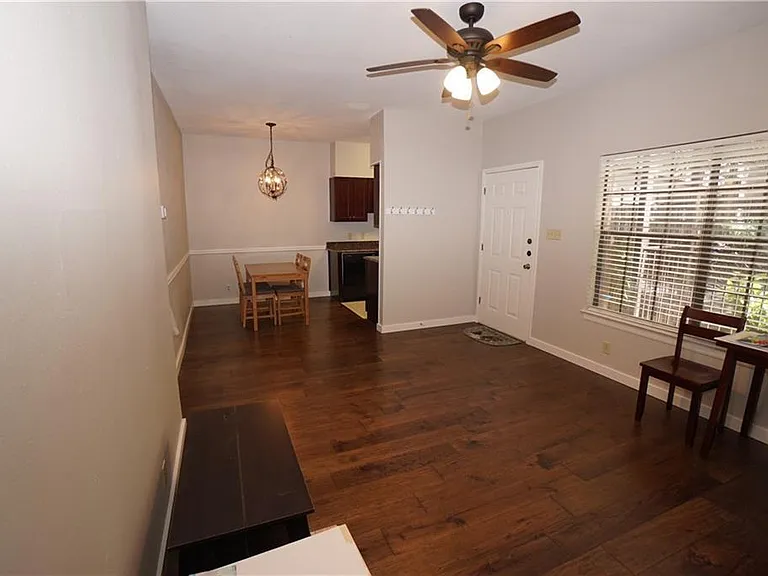203 E 31st St #103 — Photo 6