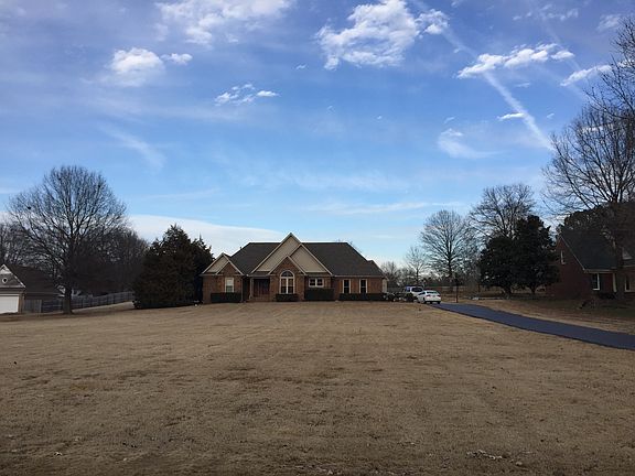 Front lawn 