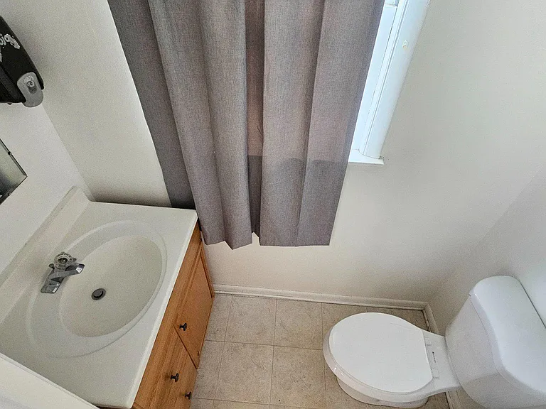 328 Rees Dr — Photo 18