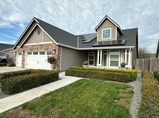 3270 Parks Ave, Tulare, CA 93274