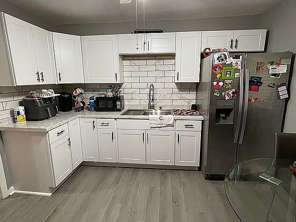 3rd image of 1200 Norman Dr