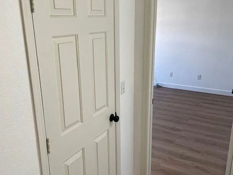 8401 Sewards Bluff Ave — Photo 28