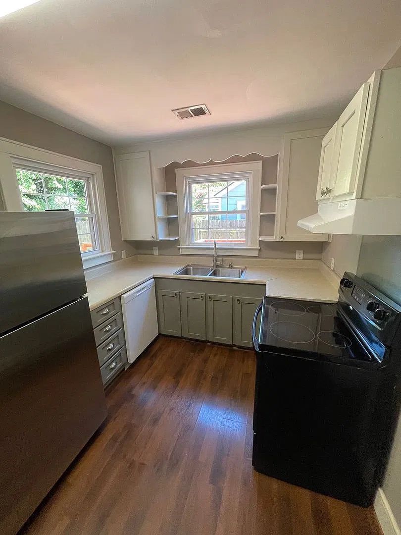 Your Next Chapter Starts in Rosewood! Just Minutes from USC & Williams-Brice Stadium Pre-Leasing ... — Photo 3