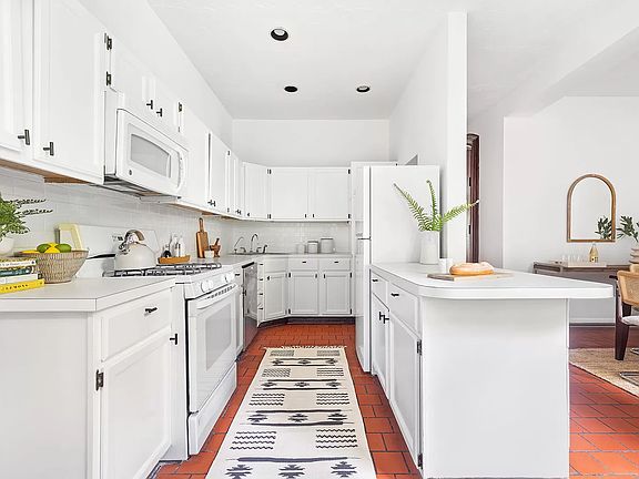 5th image of 51 7th Ave APT 1