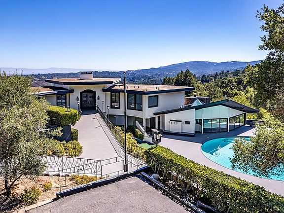 3rd image of 835 La Honda Rd