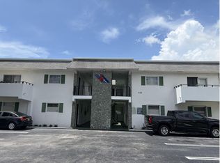 320 SW 1st St #D-4, Pompano Beach, FL 33060