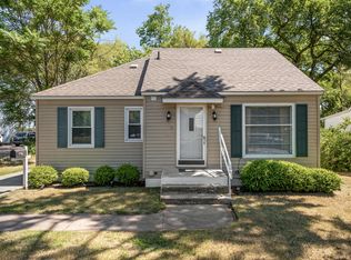 515 Falmouth St SW, Wyoming, MI 49509