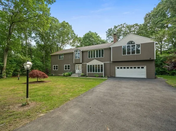 229 Agricultural Ave, Rehoboth, MA 02769