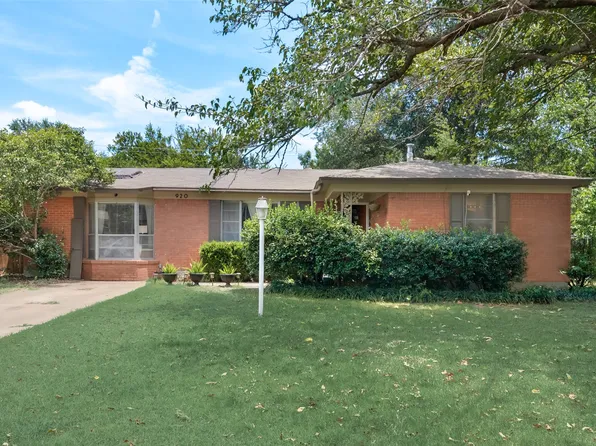 920 Dora St, Bedford, TX 76022
