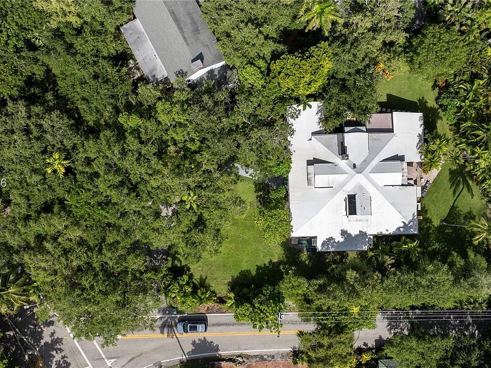1st image of 1701 S Bayshore Dr