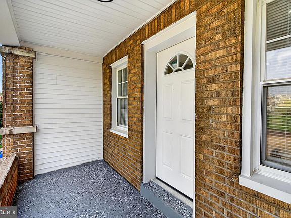 3rd image of 6549 Edmund St