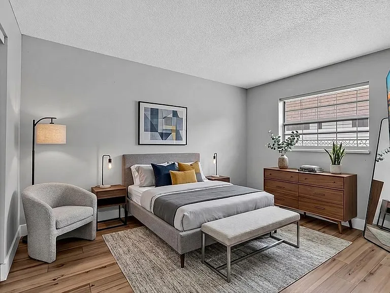 232 SE 9th Ave #2 — Photo 15