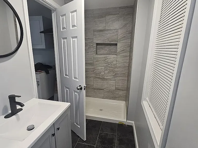2901 Wade Ave #B — Photo 4