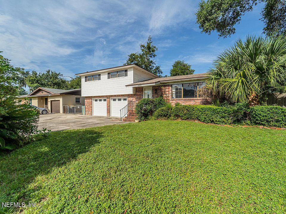 1st image of 4944 Dian Wood Dr E
