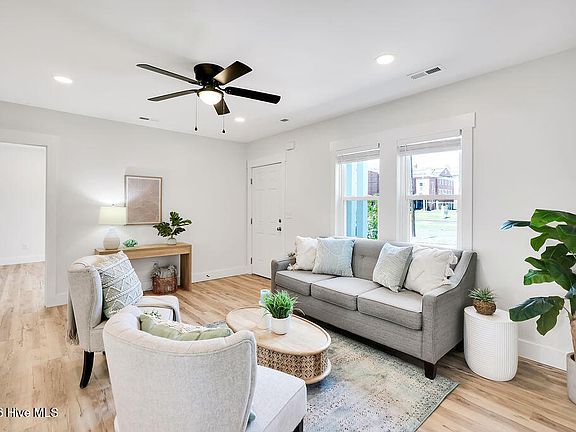 5th image of 238 Central Boulevard