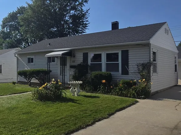 6900 West Bennett AVENUE, Milwaukee, WI 53219