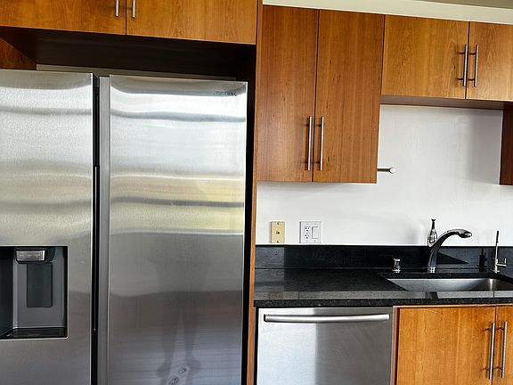 3rd image of 88 E San Fernando St Unit 705