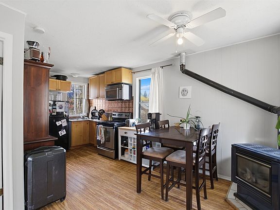 5th image of 1915 Shumway Rd