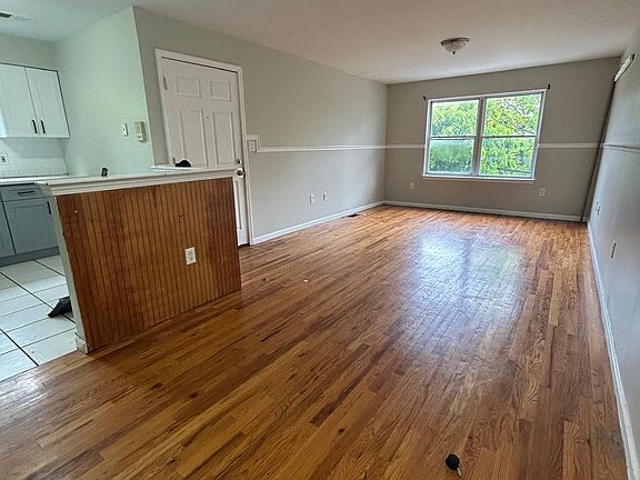 2nd image of 51 Seymour Ave #1A