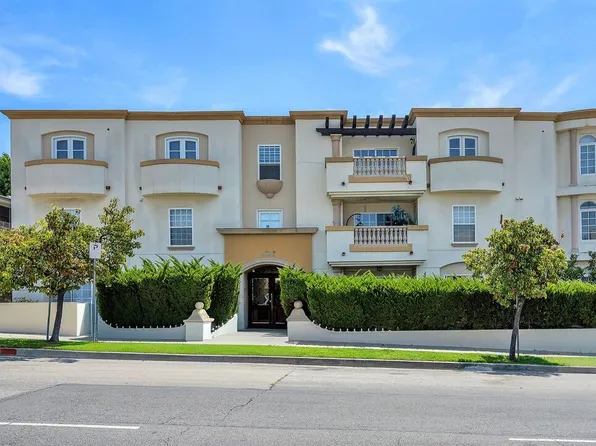 4832 Whitsett Ave Unit 202, Valley Village, CA 91607