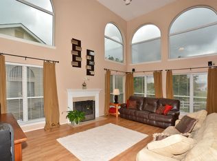 1443 Norwood Hills Dr, O'Fallon, MO 63366