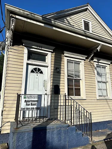 4228-4230 Baudin St Photo 1