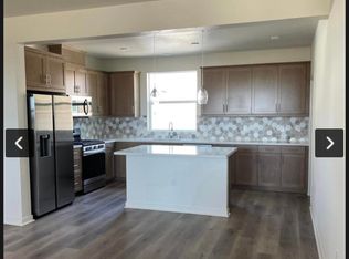 633 Winchester Dr, Oxnard, CA 93036